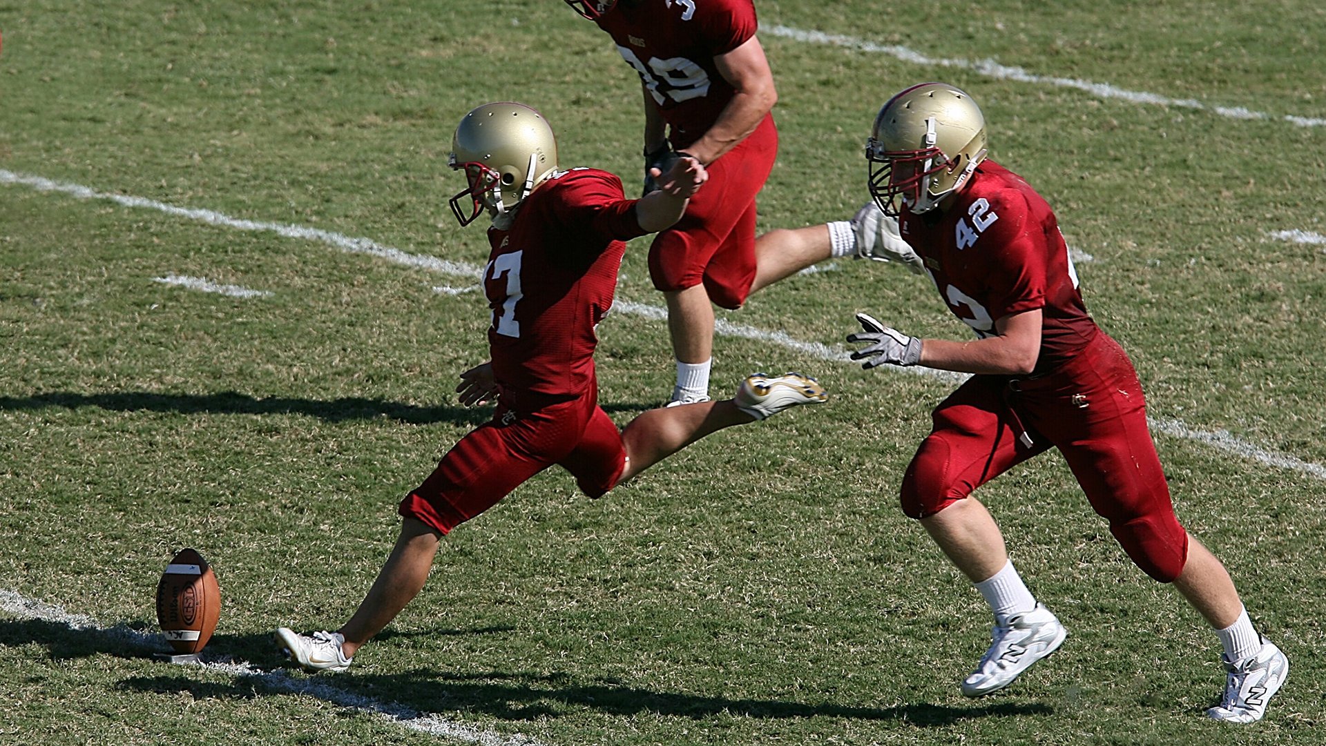 技术型中场在三角结构中如鱼得水,技术型中锋